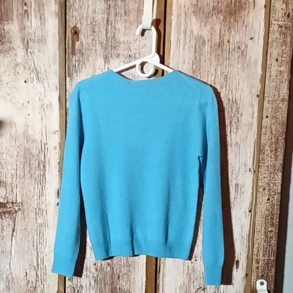 New Wool Crew Neck Sweater Ribbed Cuffs, Hem And Neck Blue Medium - Picture 3 of 7